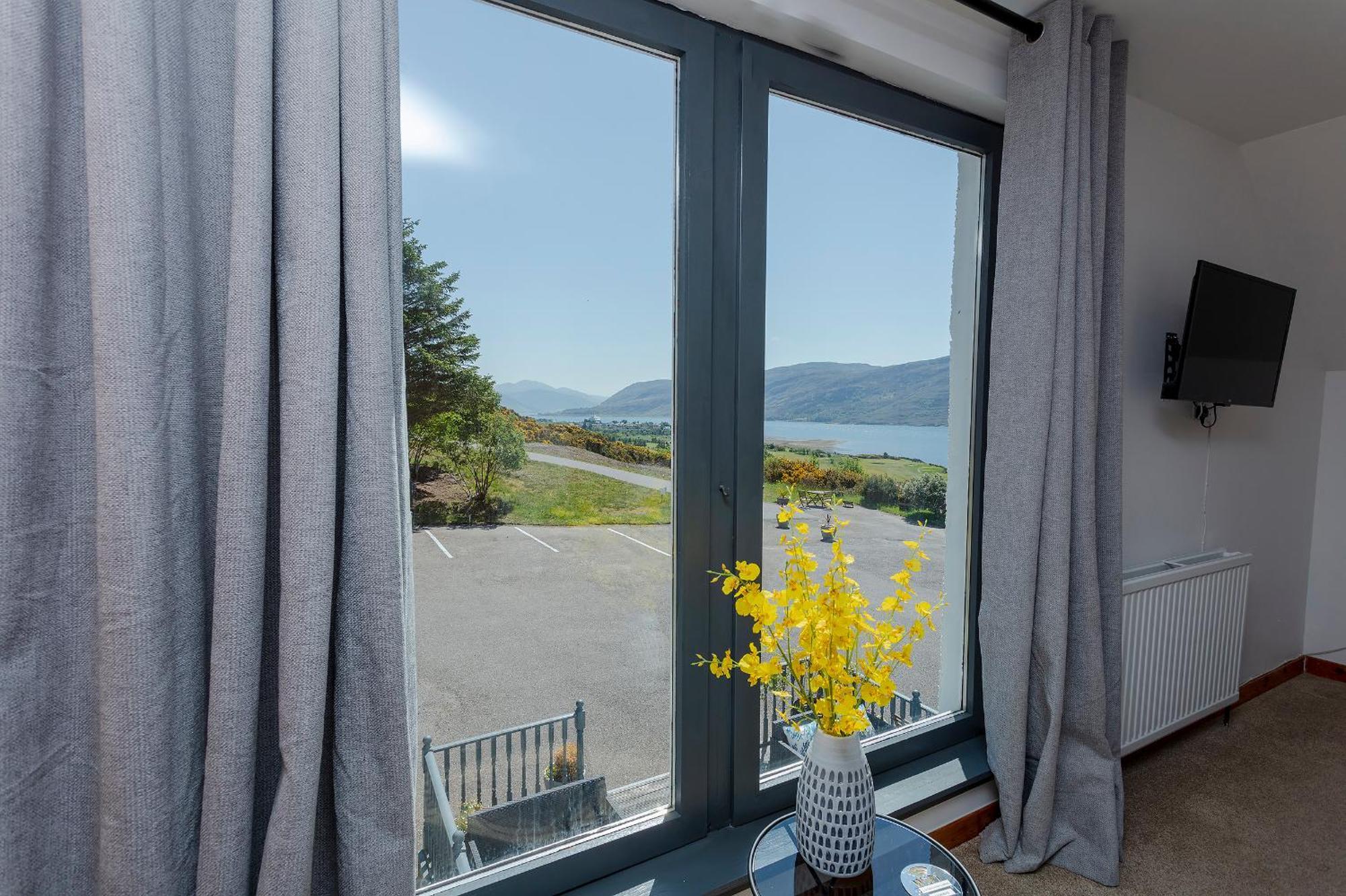 Lochbroom Lodge Ullapool Exteriör bild